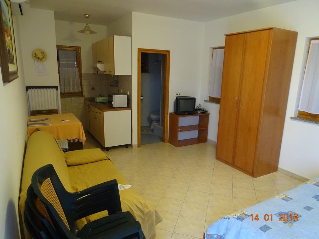 Guest House Ab Adria Home ロヴィニ 部屋 写真