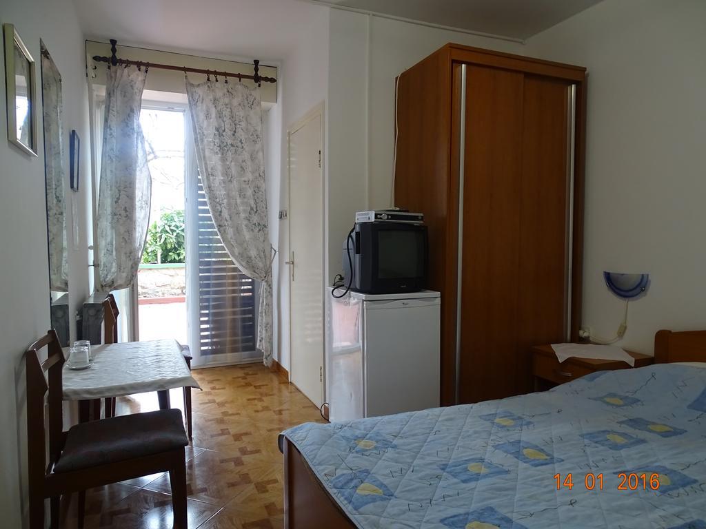 Guest House Ab Adria Home ロヴィニ 部屋 写真
