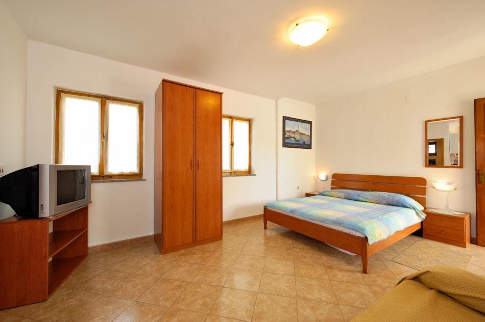 Guest House Ab Adria Home ロヴィニ 部屋 写真
